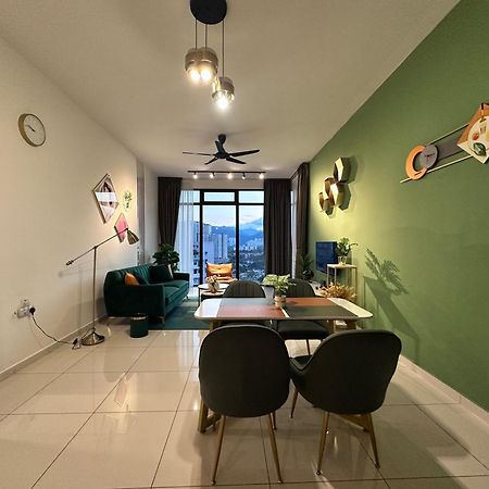 New 2Br Georgetown Warm And Lovely Homestay 10Pax-无敌美景两房民宿 Beacon Executive Suite Екстериор снимка