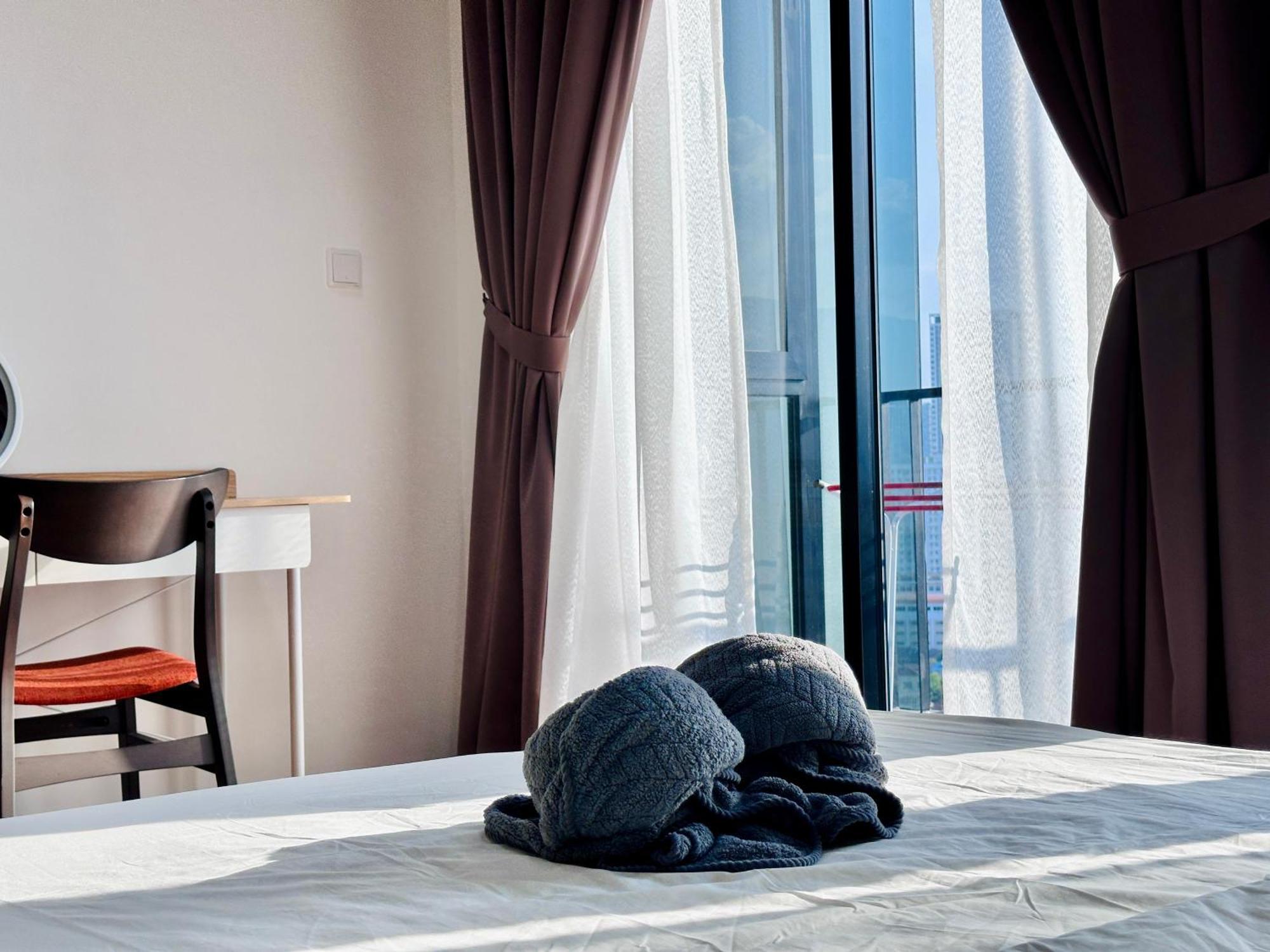 New 2Br Georgetown Warm And Lovely Homestay 10Pax-无敌美景两房民宿 Beacon Executive Suite Екстериор снимка