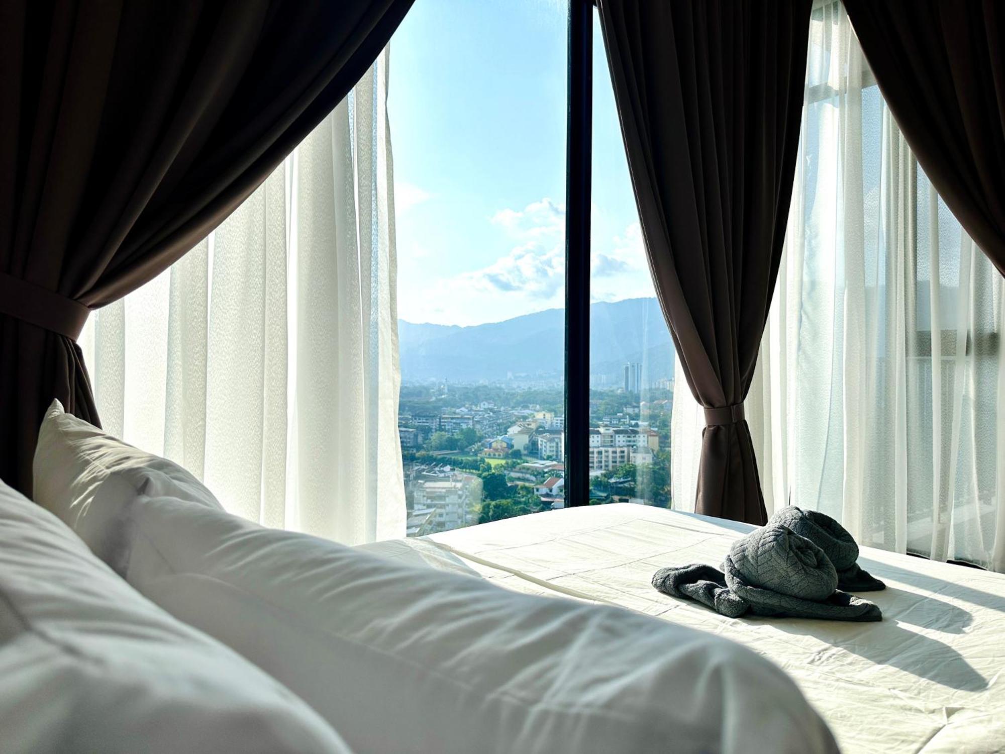 New 2Br Georgetown Warm And Lovely Homestay 10Pax-无敌美景两房民宿 Beacon Executive Suite Екстериор снимка