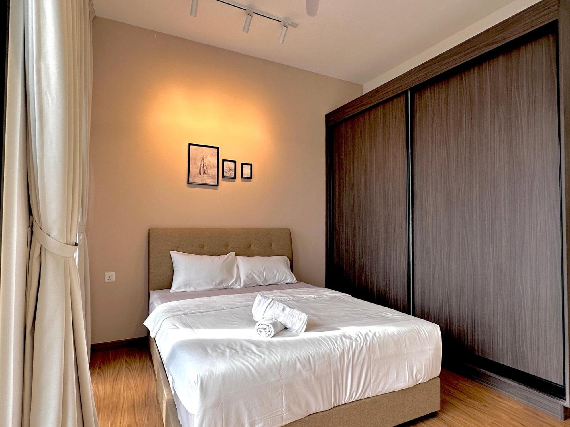 New 2Br Georgetown Warm And Lovely Homestay 10Pax-无敌美景两房民宿 Beacon Executive Suite Екстериор снимка