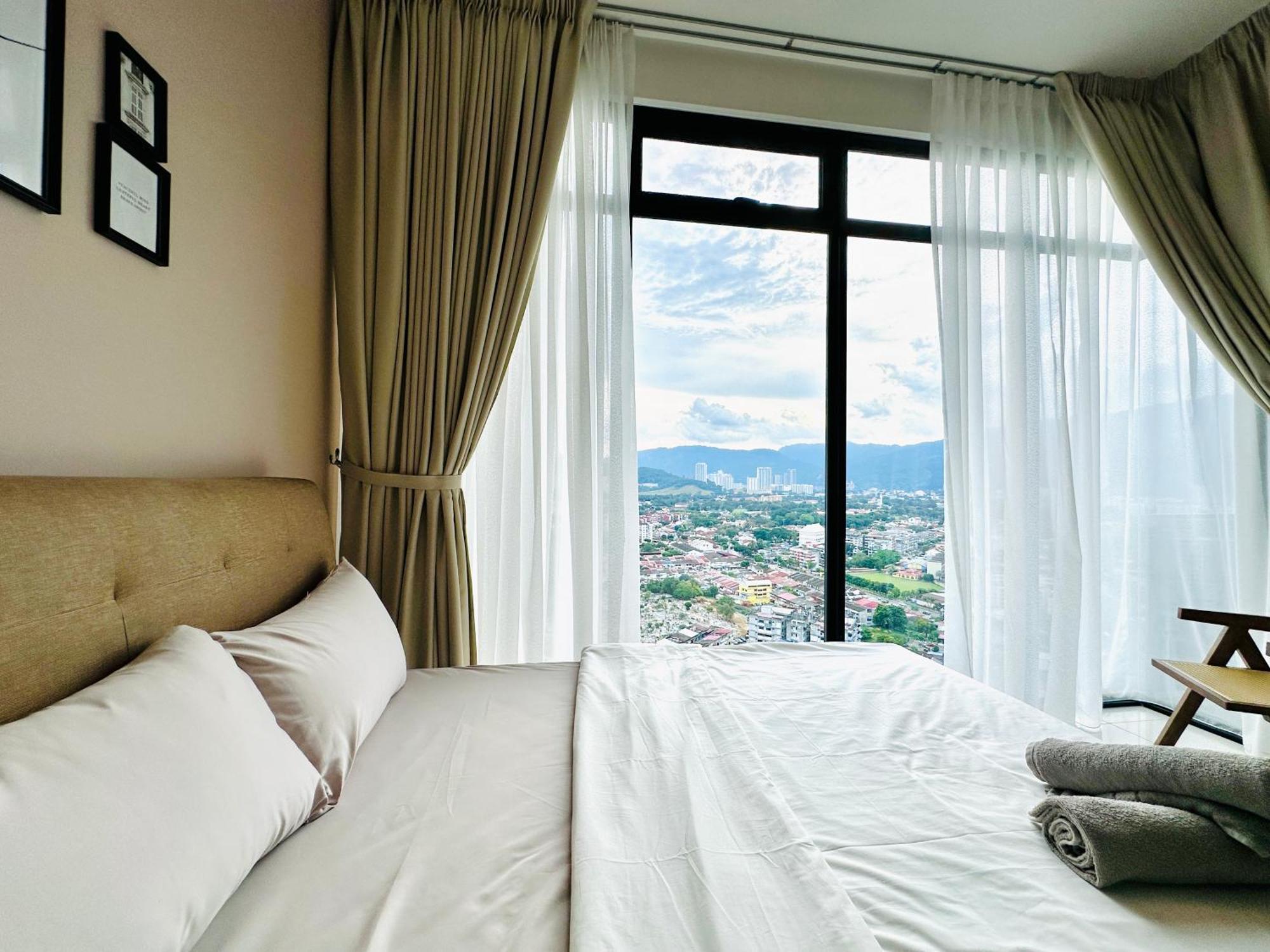 New 2Br Georgetown Warm And Lovely Homestay 10Pax-无敌美景两房民宿 Beacon Executive Suite Екстериор снимка
