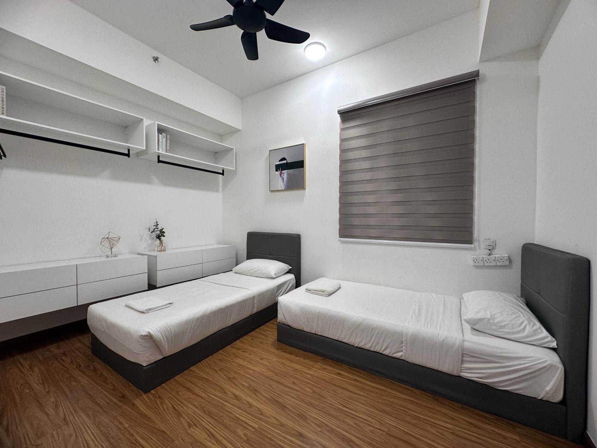 New 2Br Georgetown Warm And Lovely Homestay 10Pax-无敌美景两房民宿 Beacon Executive Suite Екстериор снимка